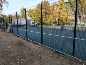 Забор на спортивную площадку 40 метров фото в Сычёво